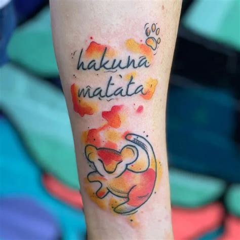 hakuna matata tattoo symbol|100 Striking Hakuna Matata Tattoos To Lean Back On。